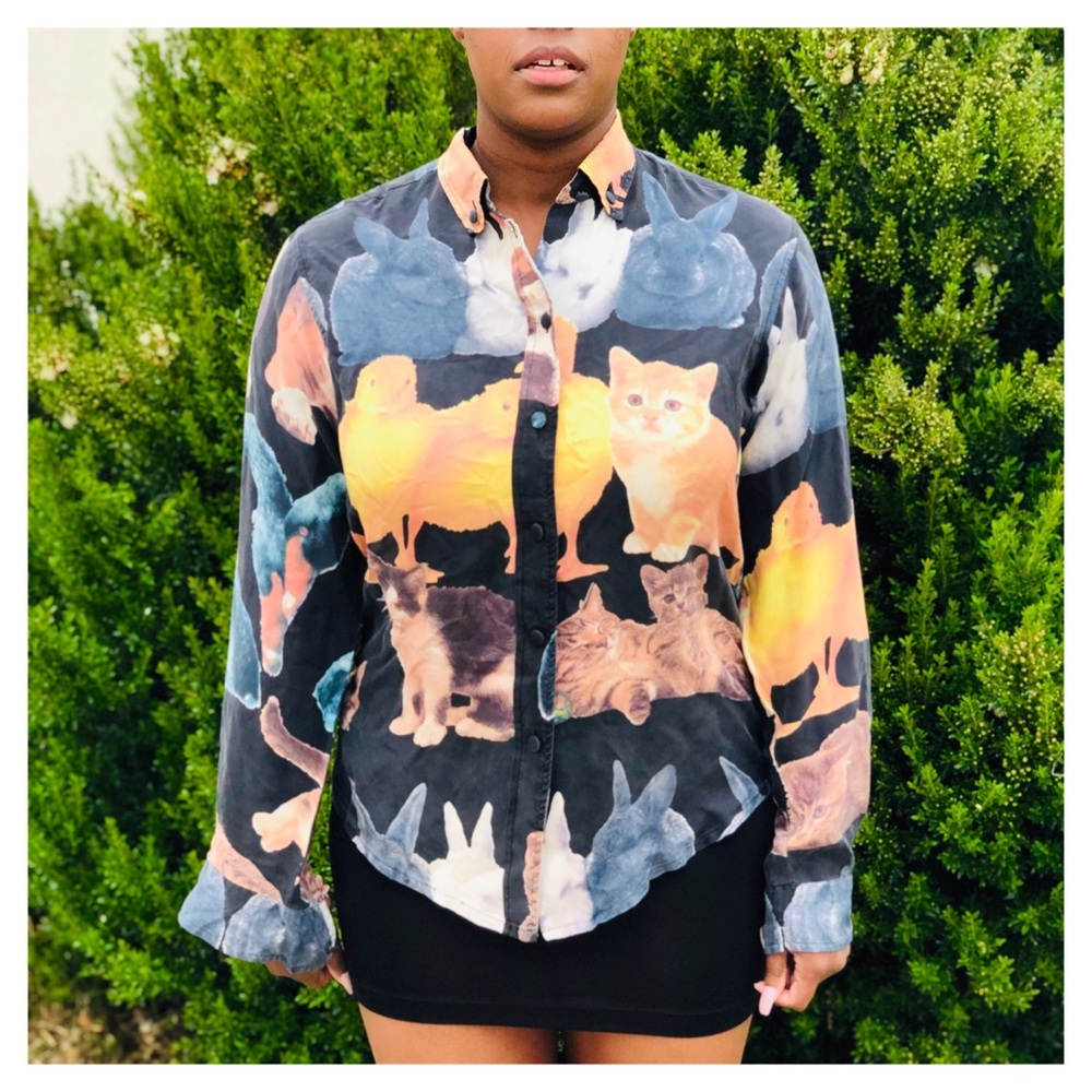 MOSCHINO Cheap & Chic Pet Animal Print Button Down